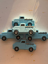 Load image into Gallery viewer, ARTISAN BATH BOMB