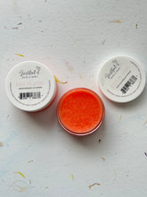 Cargar imagen en el visor de la galería, EXFOLIANTE LABIAL DE AZÚCAR