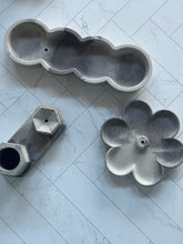 Load image into Gallery viewer, EBONI & IVORI CONCRETE BATHROOM ACCESSORIES